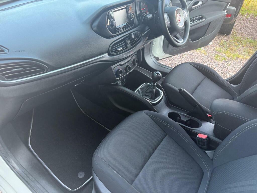 Fiat Tipo 1.4L Easy 94 Bhp Black #12