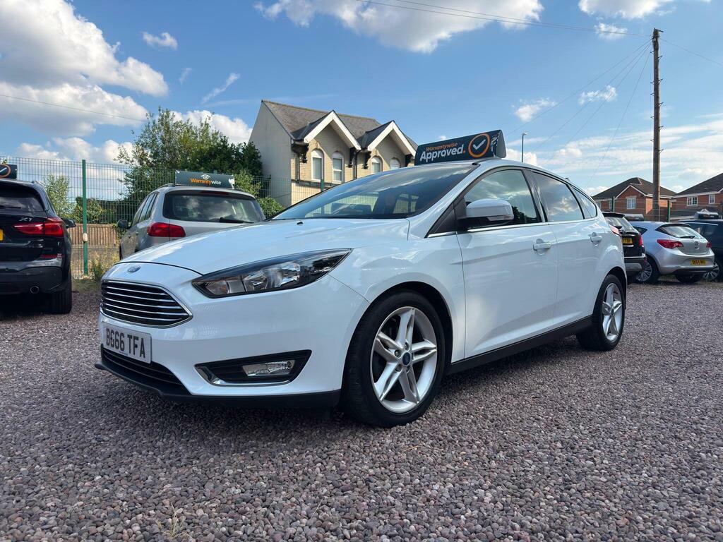 Ford Focus 1.5 Tdci Titanium Powershift Euro 6 S S White #2