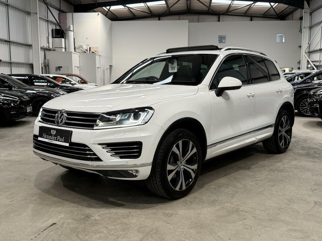 Volkswagen Touareg 3.0 Tdi V6 Bluemotion Tech R-line Suv T White #4