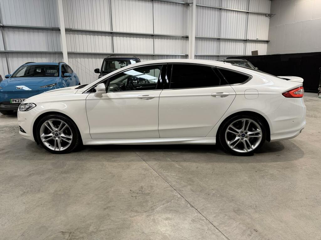 Ford Mondeo 2.0 Tdci Titanium Hatchback Powershift White #4