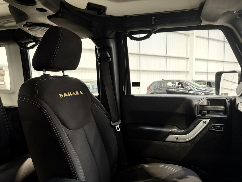 Jeep Wrangler Suv 2.8 Black #16