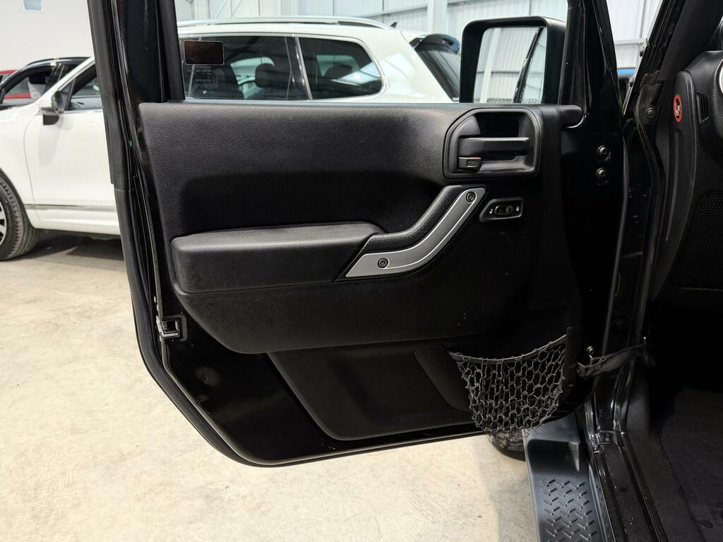 Jeep Wrangler Suv 2.8 Black #23