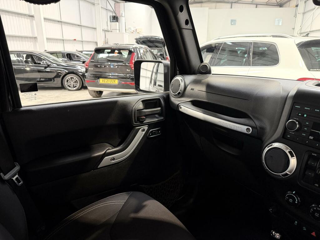 Jeep Wrangler Suv 2.8 Black #17
