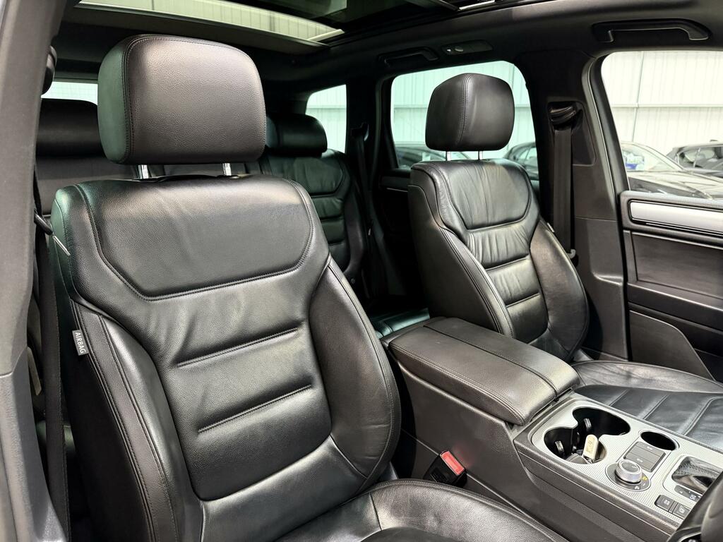 Volkswagen Touareg 3.0 Tdi V6 Bluemotion Tech R-line Suv T Blue #6