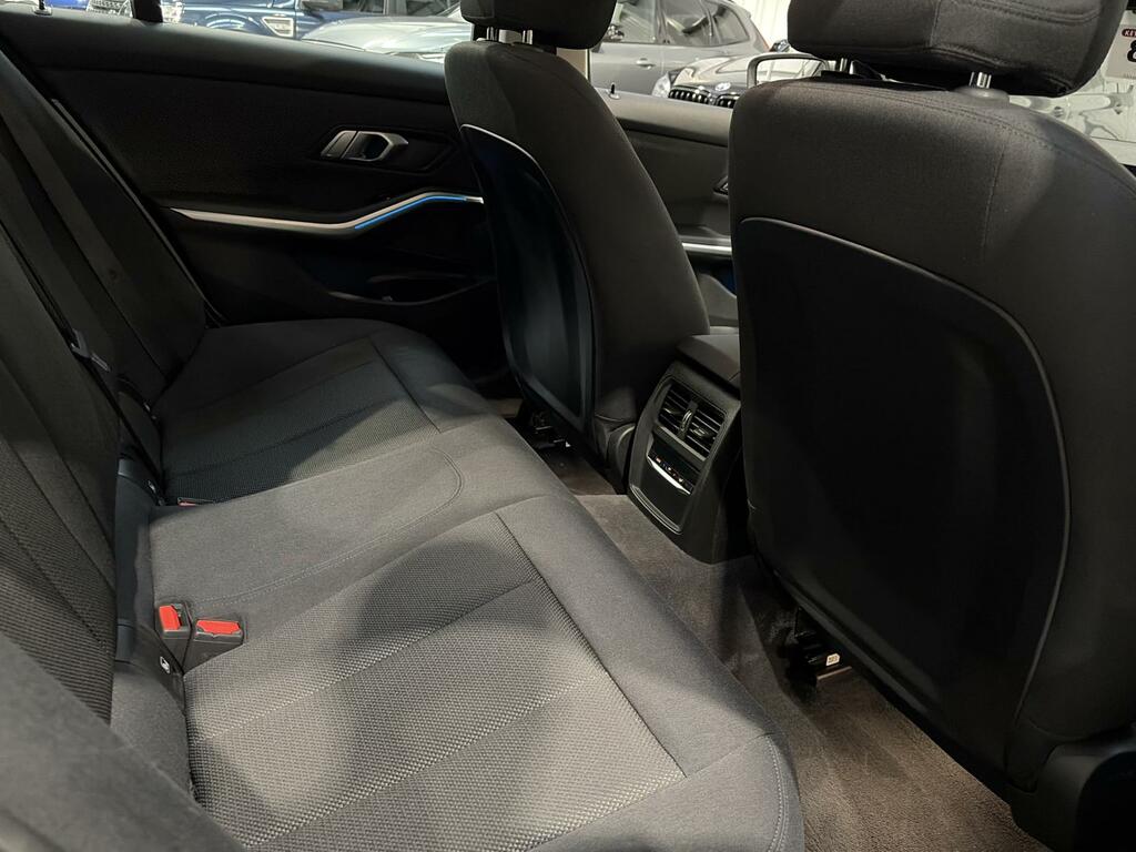 BMW 3 Series 320I M Sport Step White #28