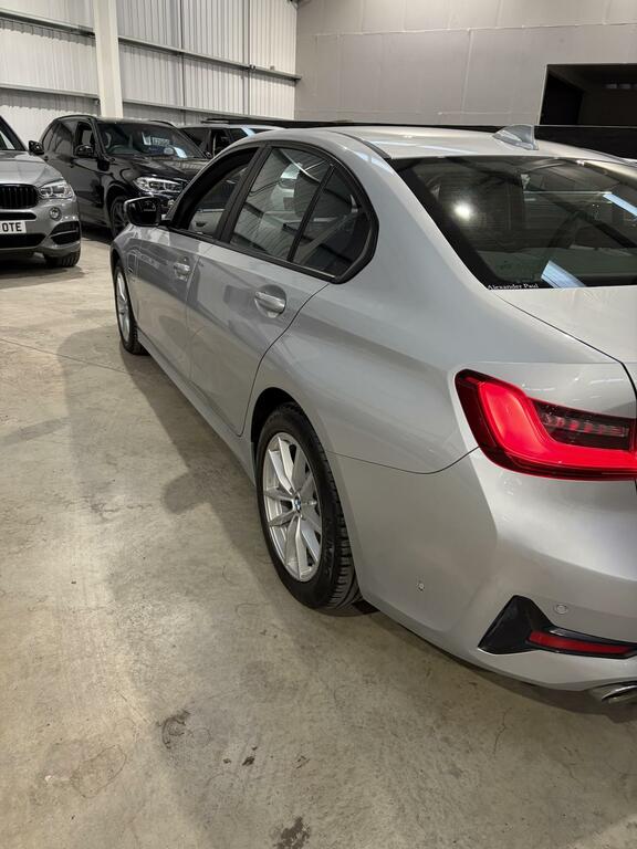 BMW 3 Series 320I M Sport Step White #9