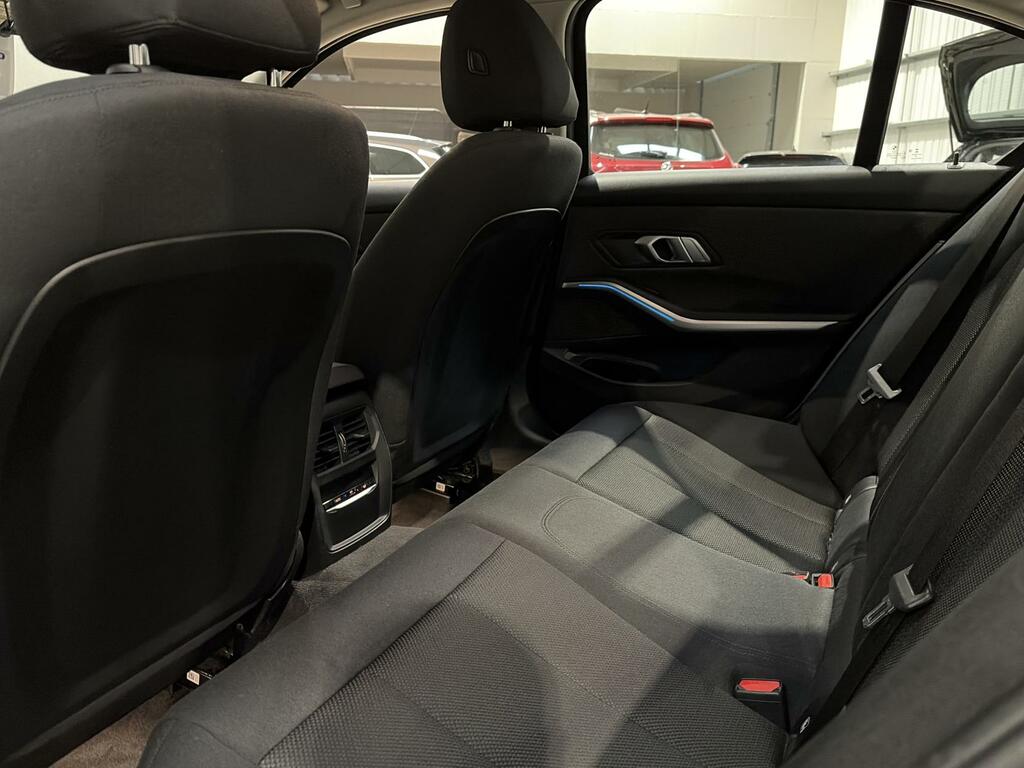 BMW 3 Series 320I M Sport Step White #25