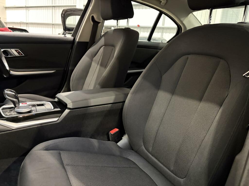 BMW 3 Series 320I M Sport Step White #24