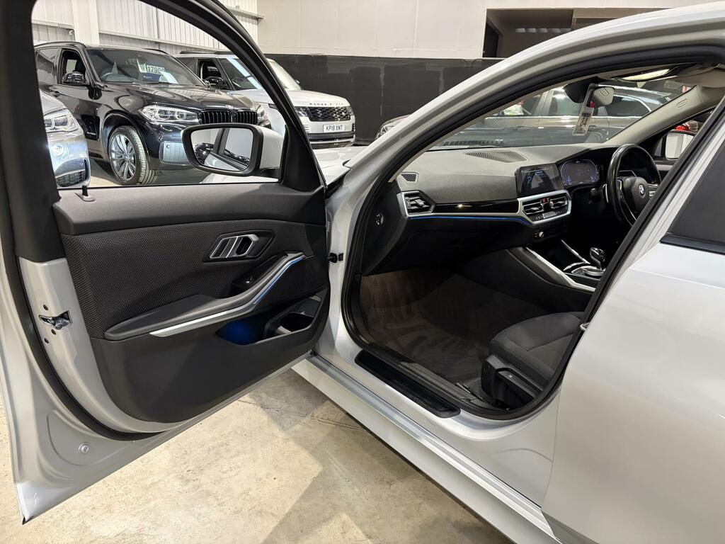 BMW 3 Series 320I M Sport Step White #22