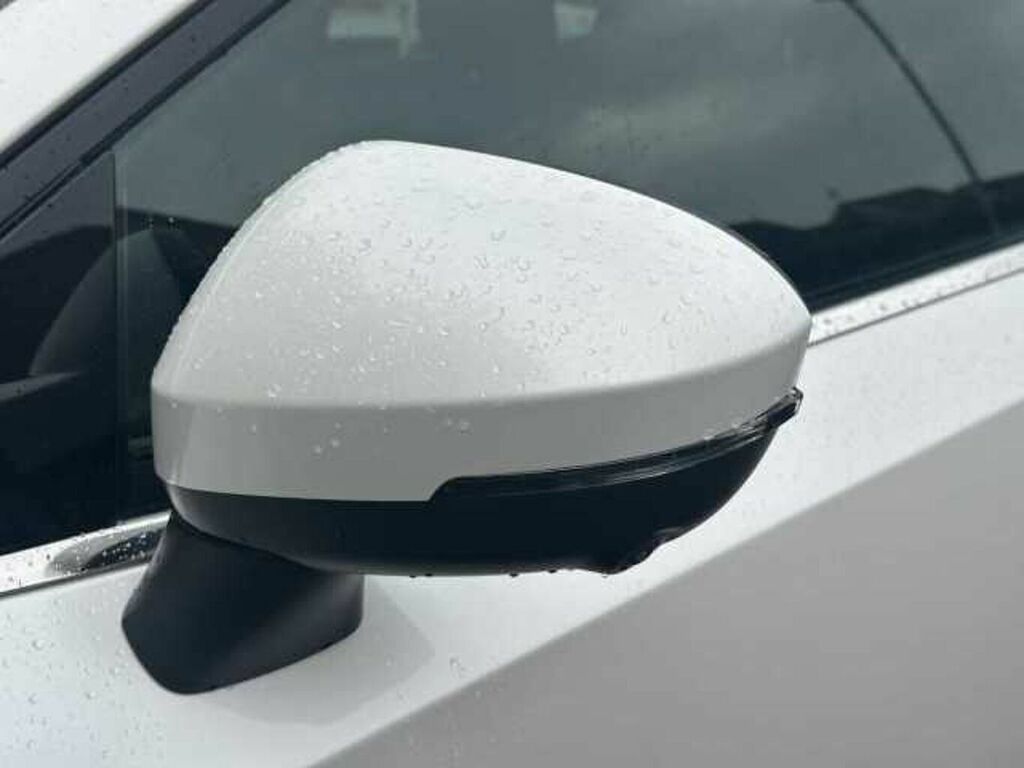 Nissan Qashqai 1.5 E-power N-connecta White #6