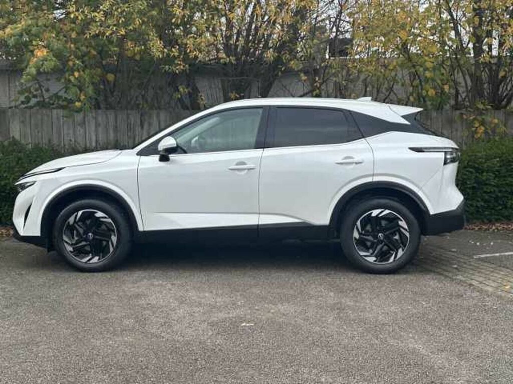 Nissan Qashqai 1.5 E-power N-connecta White #4