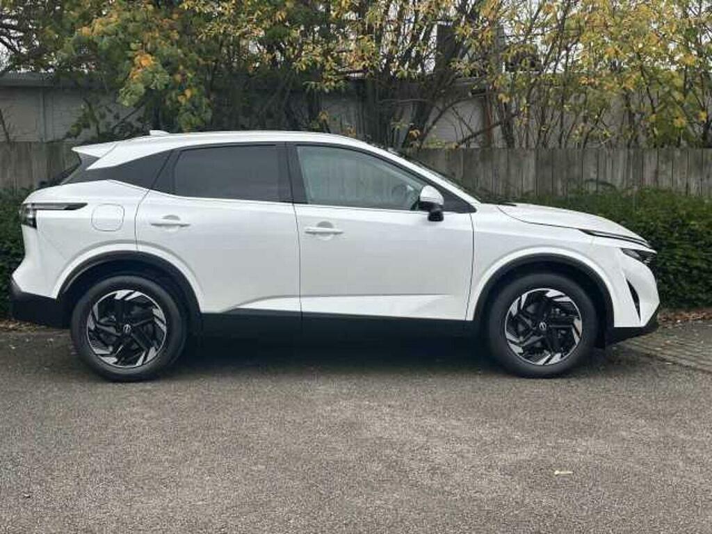 Nissan Qashqai 1.5 E-power N-connecta White #3