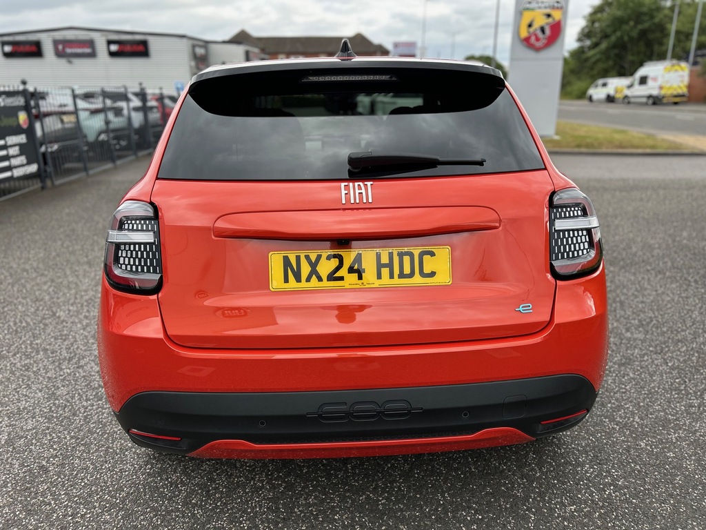 Fiat 600e 54Kwh La Prima Suv 156 Ps NX24HDC Orange #5