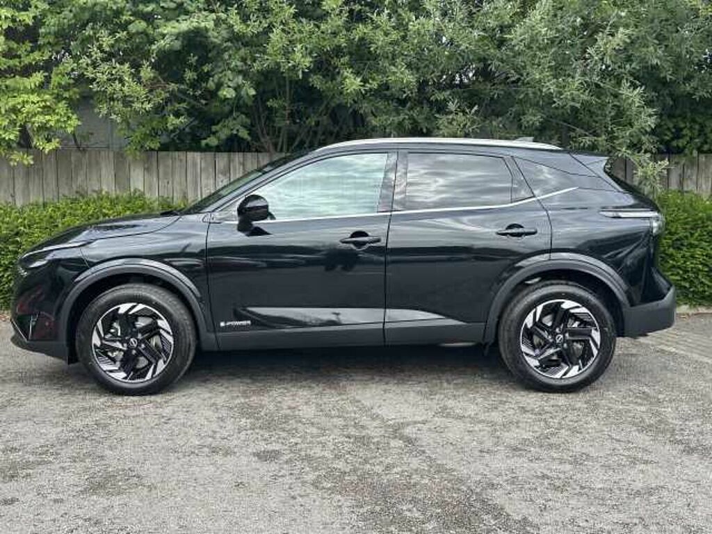 Nissan Qashqai 1.5 E-power N-connecta Black #4