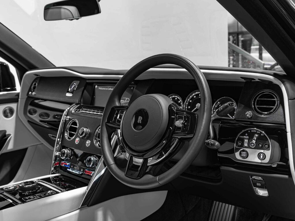 Rolls-Royce Cullinan Cullinan V12 Black #19