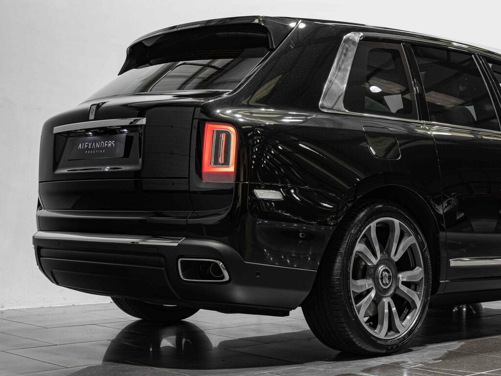 Rolls-Royce Cullinan Cullinan V12 Black #13