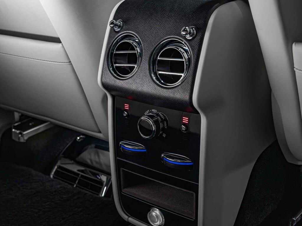 Rolls-Royce Cullinan Cullinan V12 Black #30