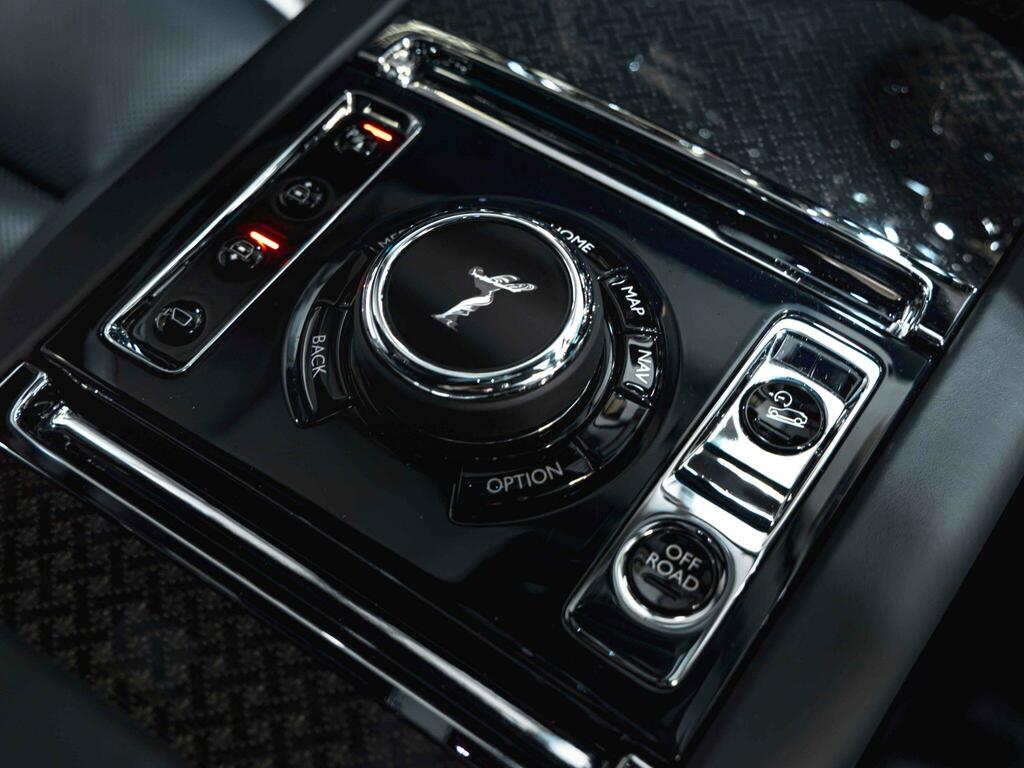 Rolls-Royce Cullinan 6.75 V12 Black Badge Suv 4Wd Euro  #31