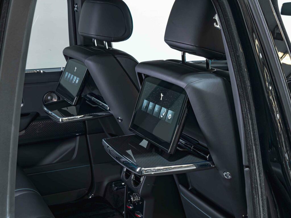 Rolls-Royce Cullinan 6.75 V12 Black Badge Suv 4Wd Euro  #4
