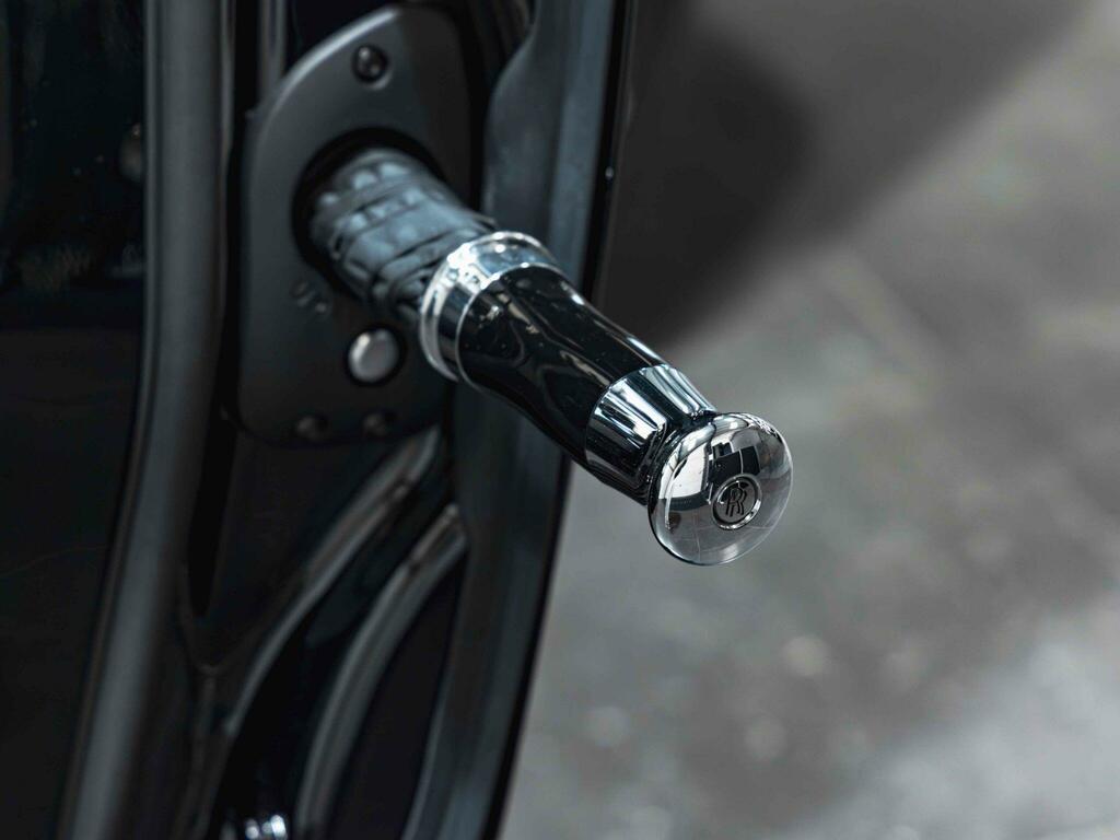 Rolls-Royce Cullinan 6.75 V12 Black Badge Suv 4Wd Euro  #35