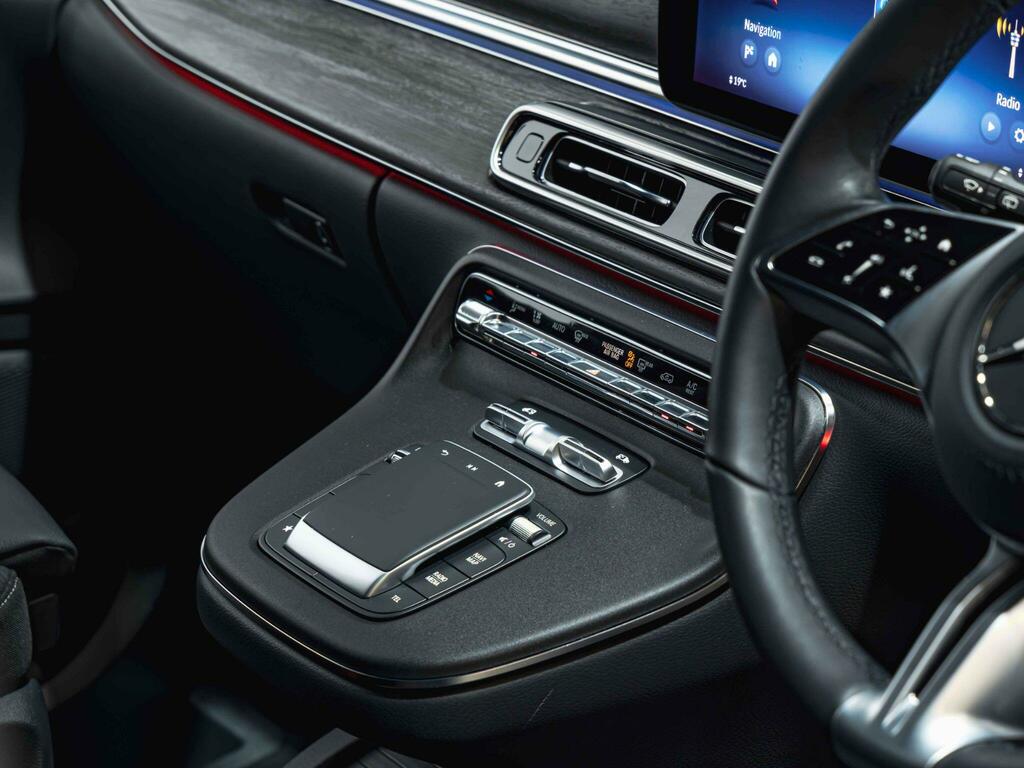 Mercedes-Benz V Class 2.0 V220d Premium Mpv G-tronic Euro 6 Black #24