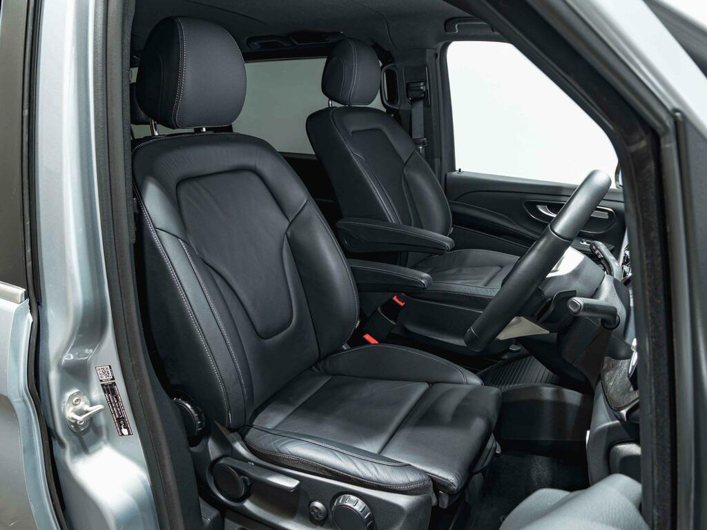 Mercedes-Benz V Class 2.0 V220d Premium Mpv G-tronic Euro 6 Black #2