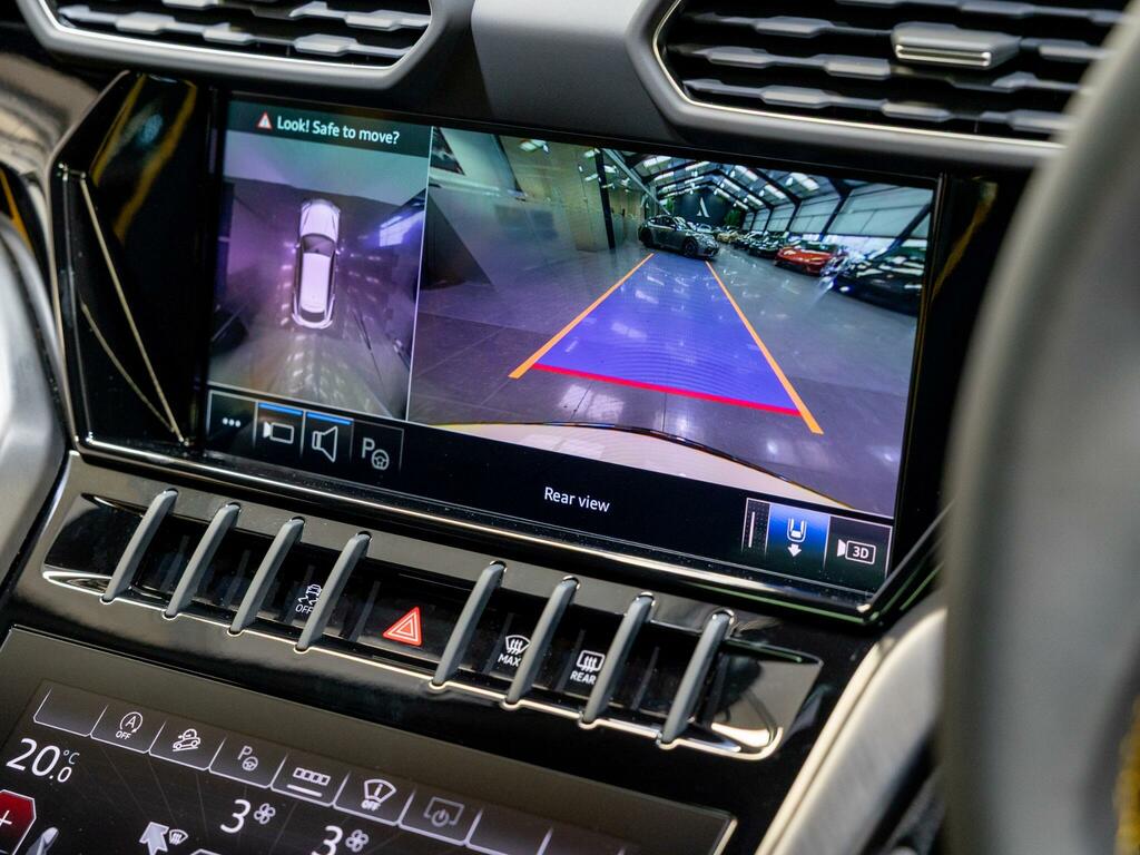 Lamborghini Urus S #10