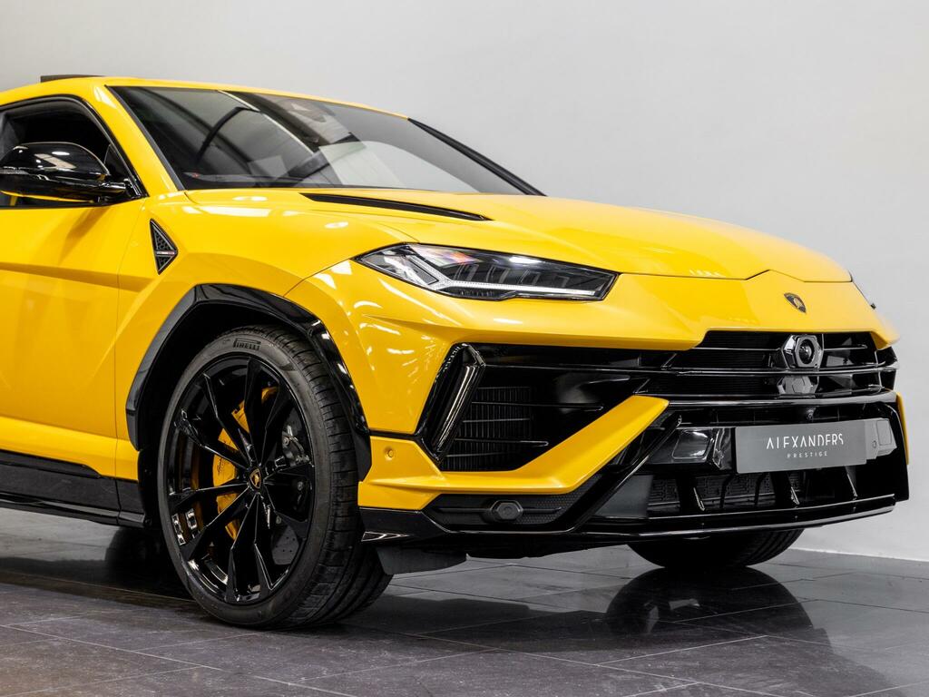Lamborghini Urus S #28