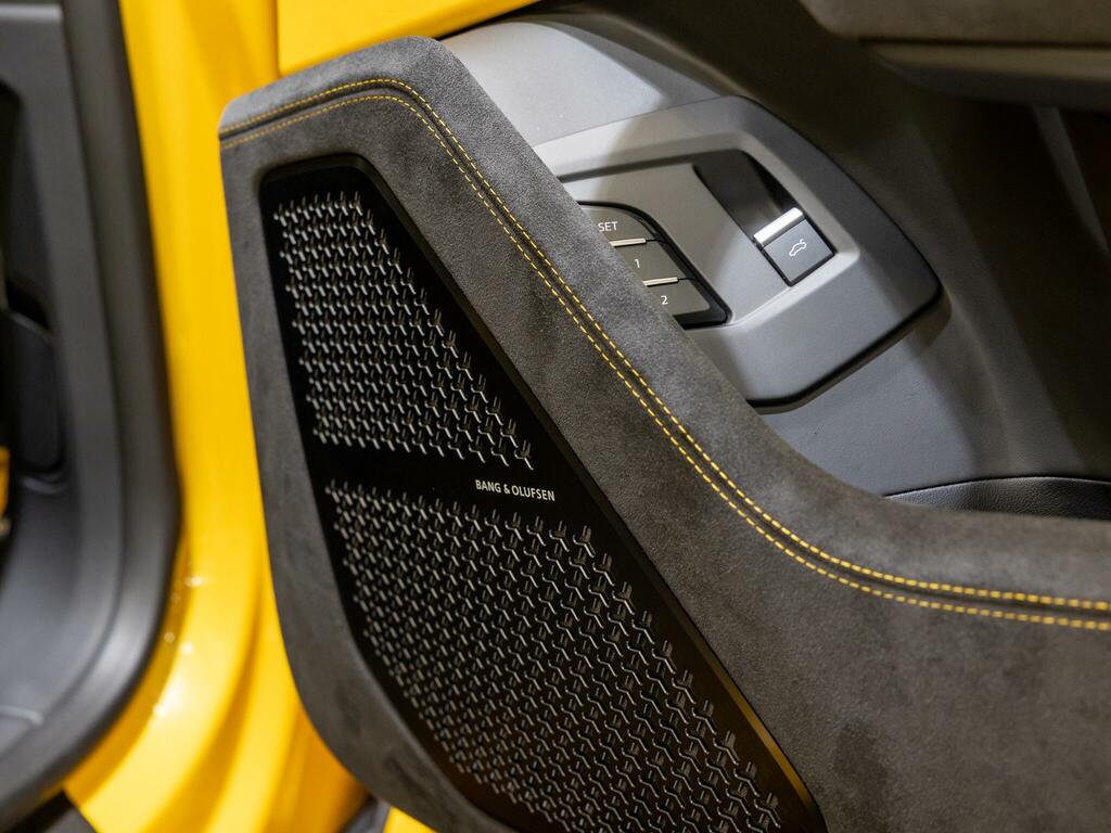 Lamborghini Urus S #17