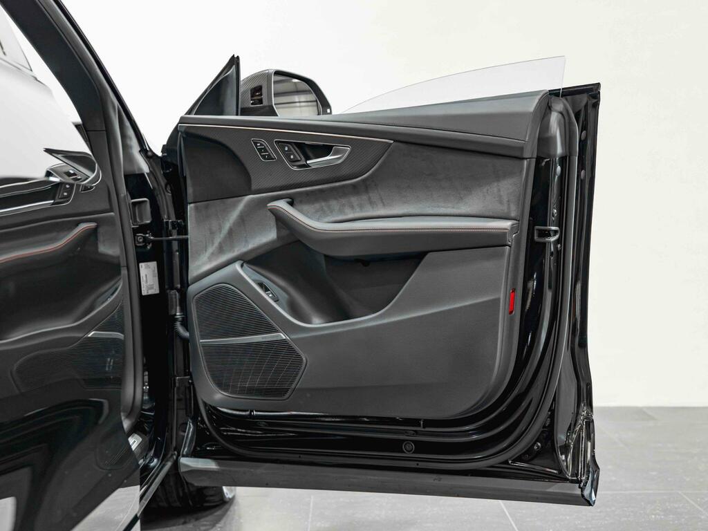 Audi RSQ8 Tfsi V8 Performance Carbon Black #30