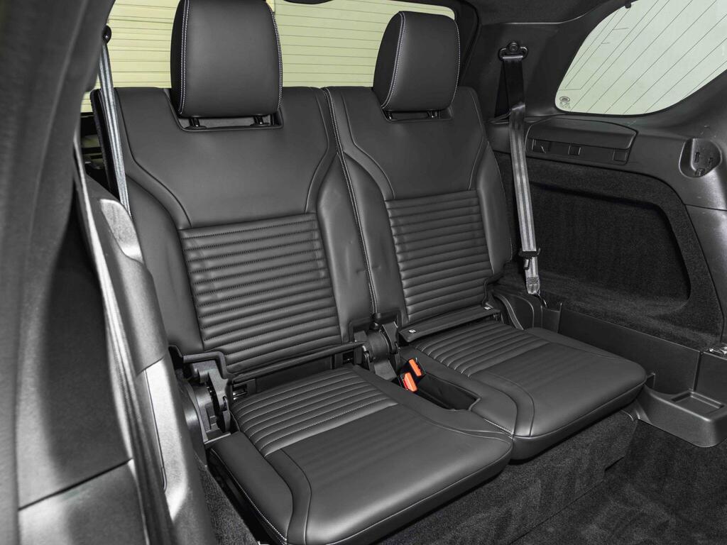 Land Rover Discovery R-dynamic Hse Red #25