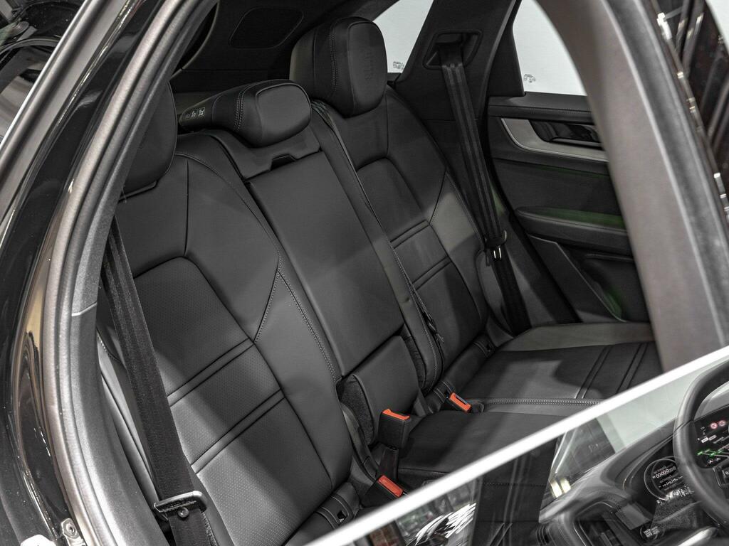 Porsche Cayenne E-hybrid Platinum Edition Tiptronic S 5 Seat Black #25