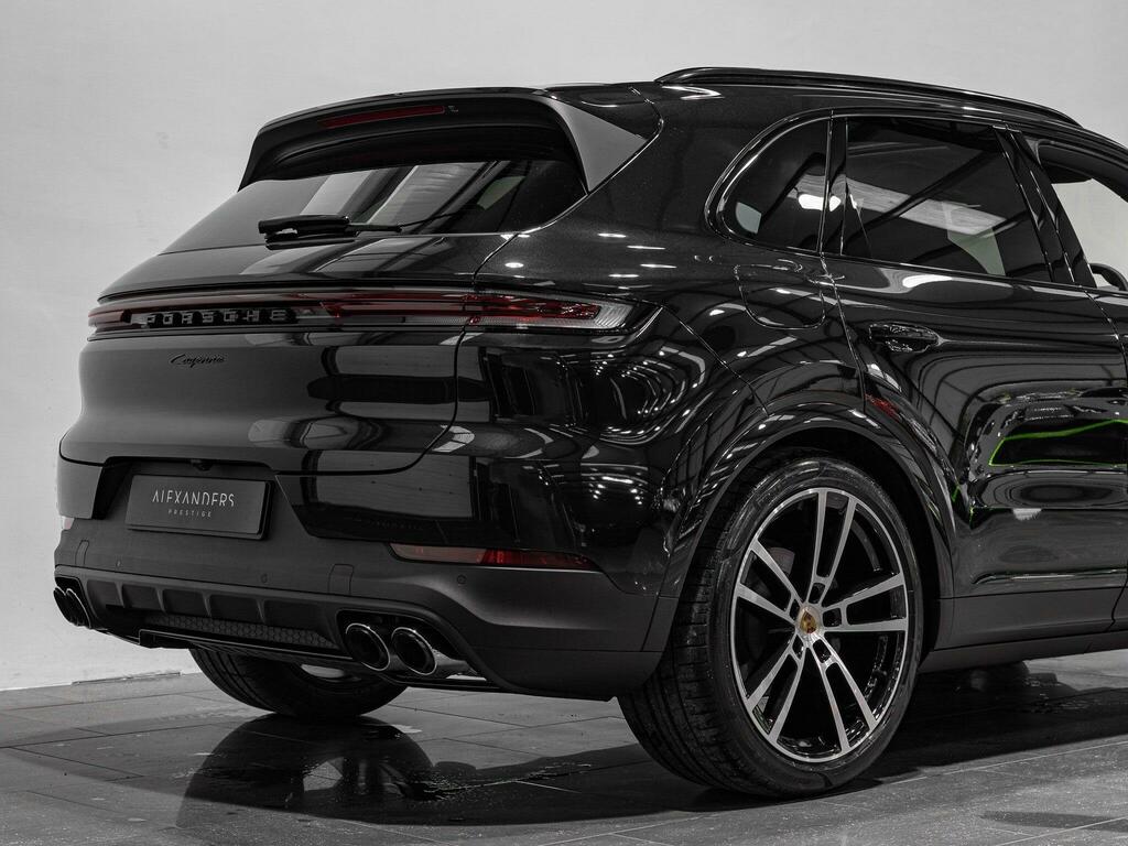 Porsche Cayenne E-hybrid Platinum Edition Tiptronic S 5 Seat Black #11