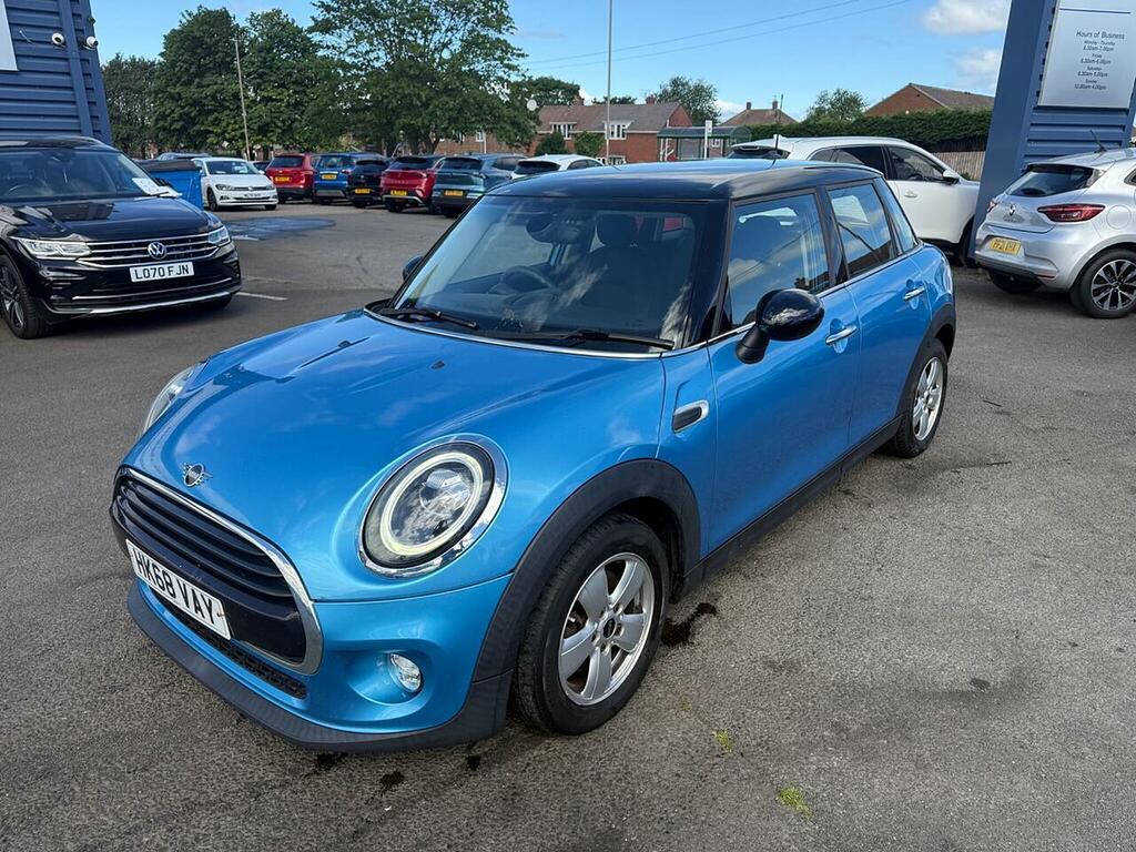 Mini Hatch Cooper Classic Hatchback 1.5 HK68VAY Blue