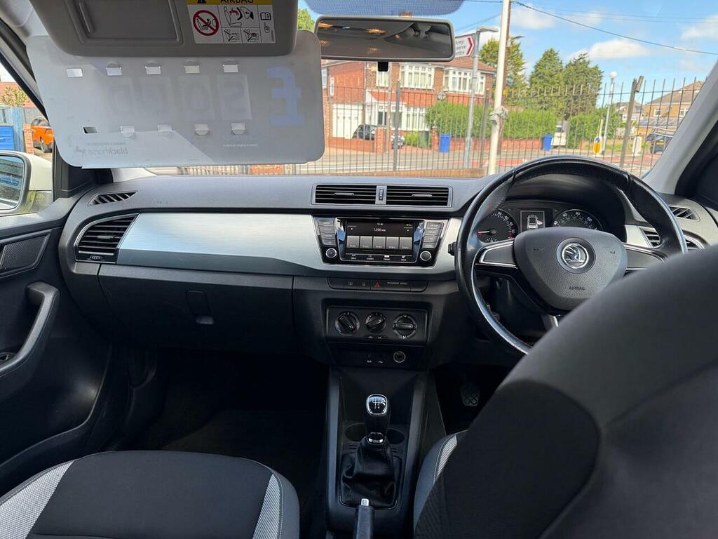Skoda Fabia 1.2 Tsi 110 Bhp Se L Ss Dsg 5-Dr Estate White #9