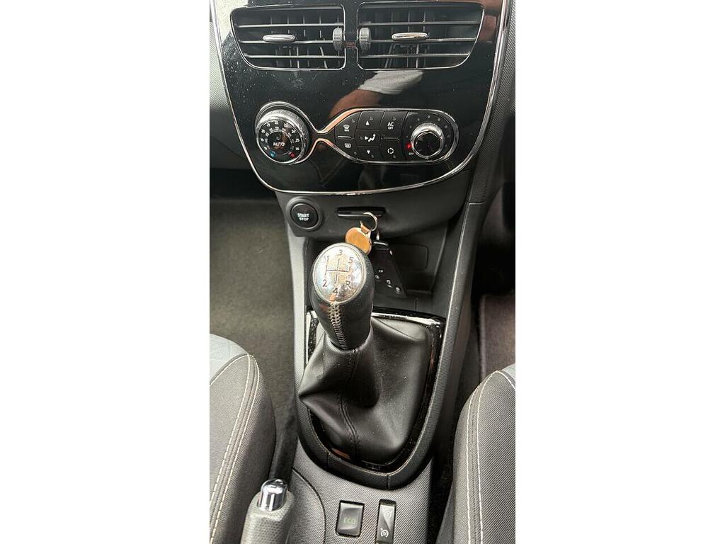 Renault Clio 1.5 Dci Dynamique S Medianav Hatchback White #6