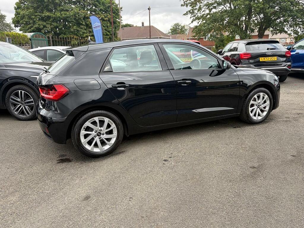 Audi A1 1.0 Tfsi 25 Sport Sportback S Tronic Euro 6 Ss Black #4