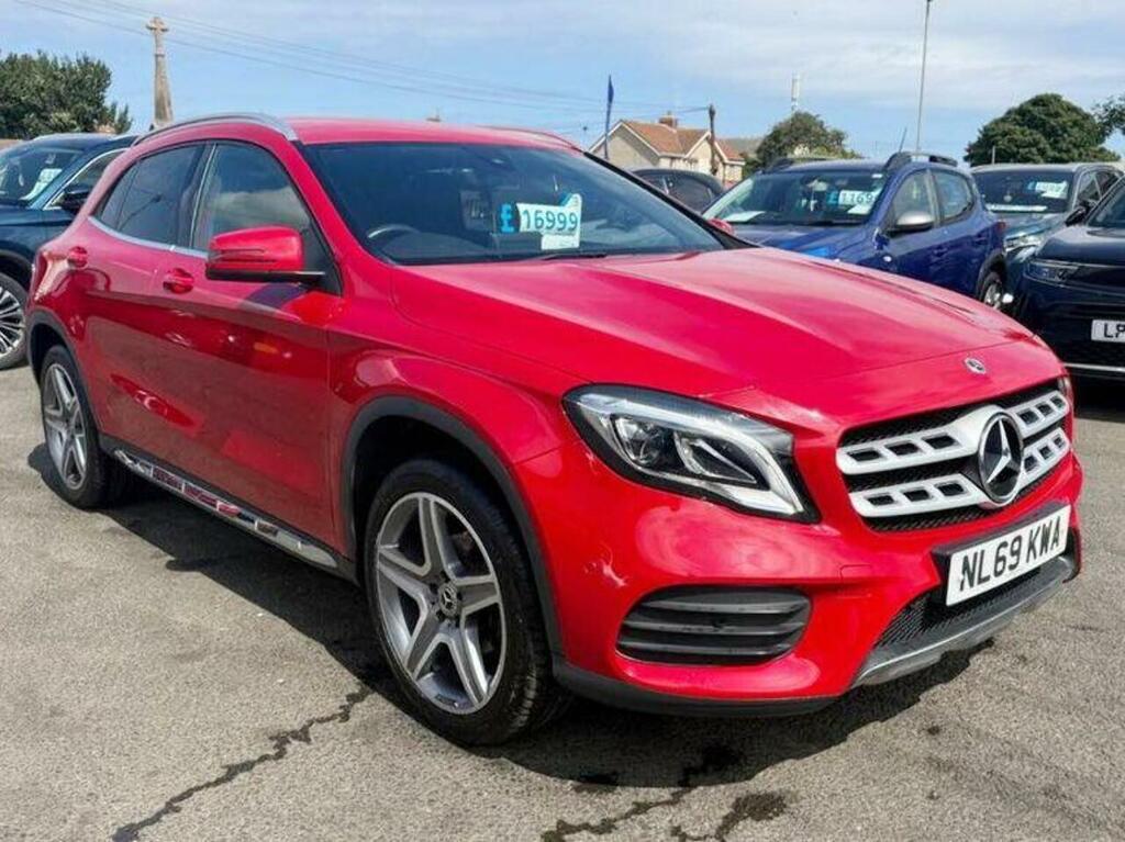 Mercedes-Benz GLA Class 1.6 Gla180 Amg Line Edition 7G-dct Euro 6 Ss Red