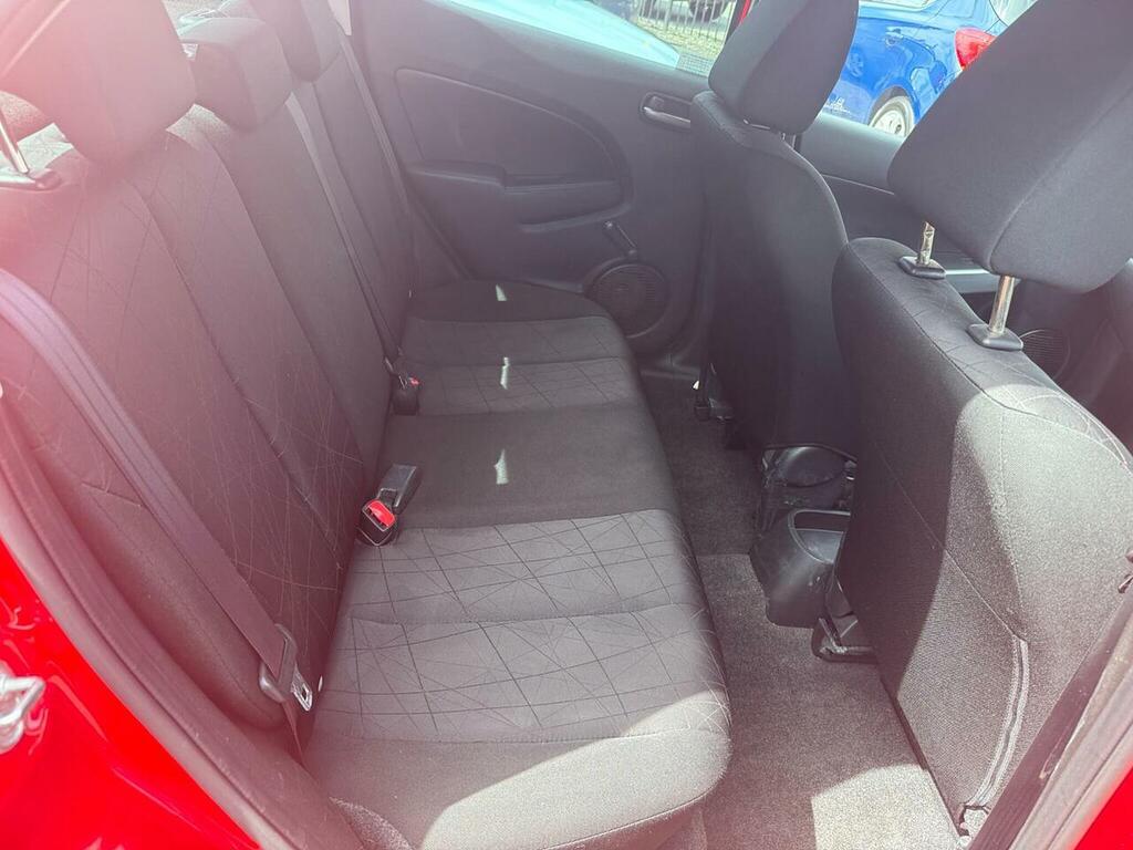 Mazda 2 1.3 Sport Venture Edition Only 11800 Miles Red #9