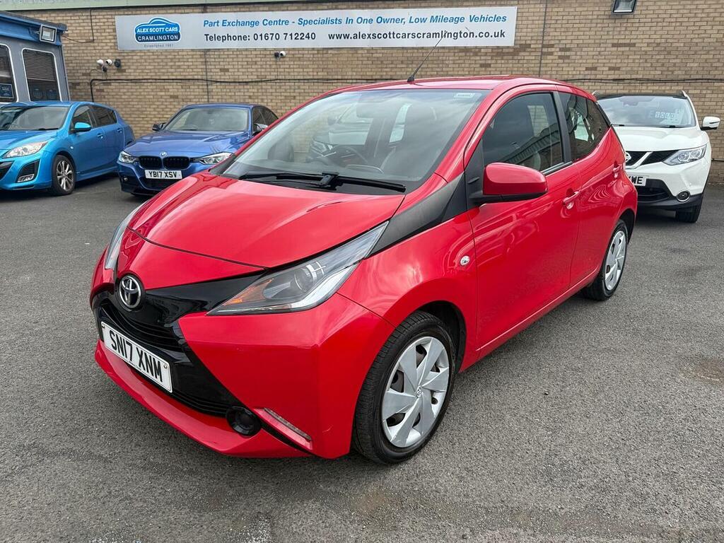 Toyota Aygo 1.0 Vvt-i X-play Euro 6 Red #3