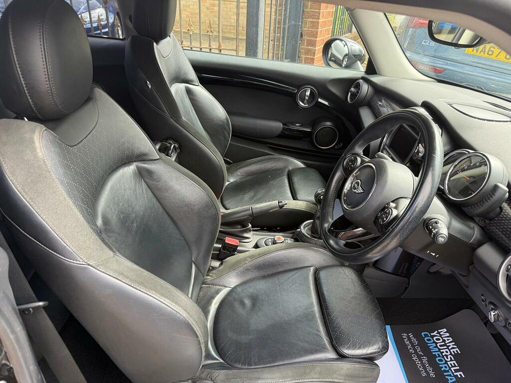 Mini Hatch 1.6 Cooper Sport, 3Dr, 184 Bhp. White #10