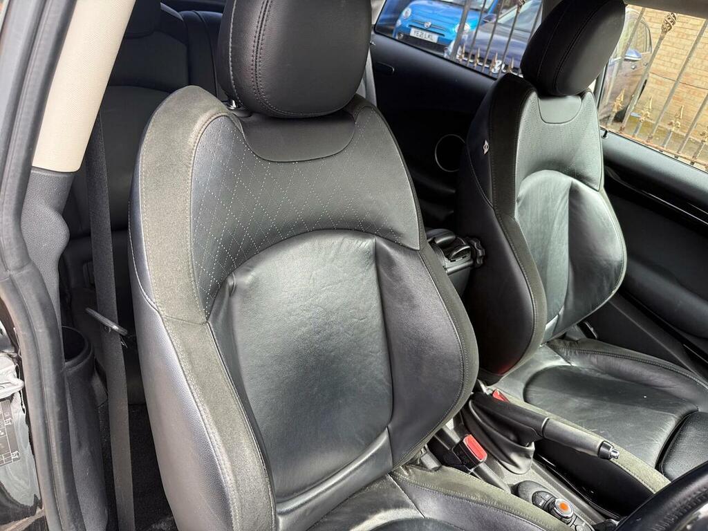Mini Hatch 1.6 Cooper Sport, 3Dr, 184 Bhp. White #9