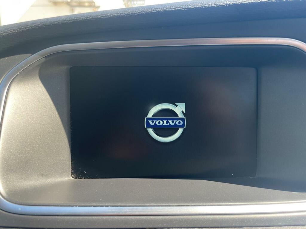 Volvo V40 2.0 D4 Se Nav Geartronic Euro 6 Ss Red #32