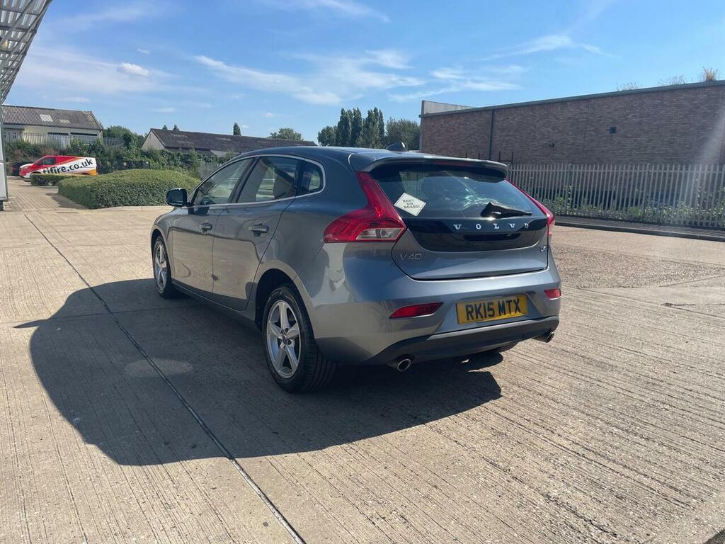 Volvo V40 2.0 D4 Se Nav Geartronic Euro 6 Ss Red #13