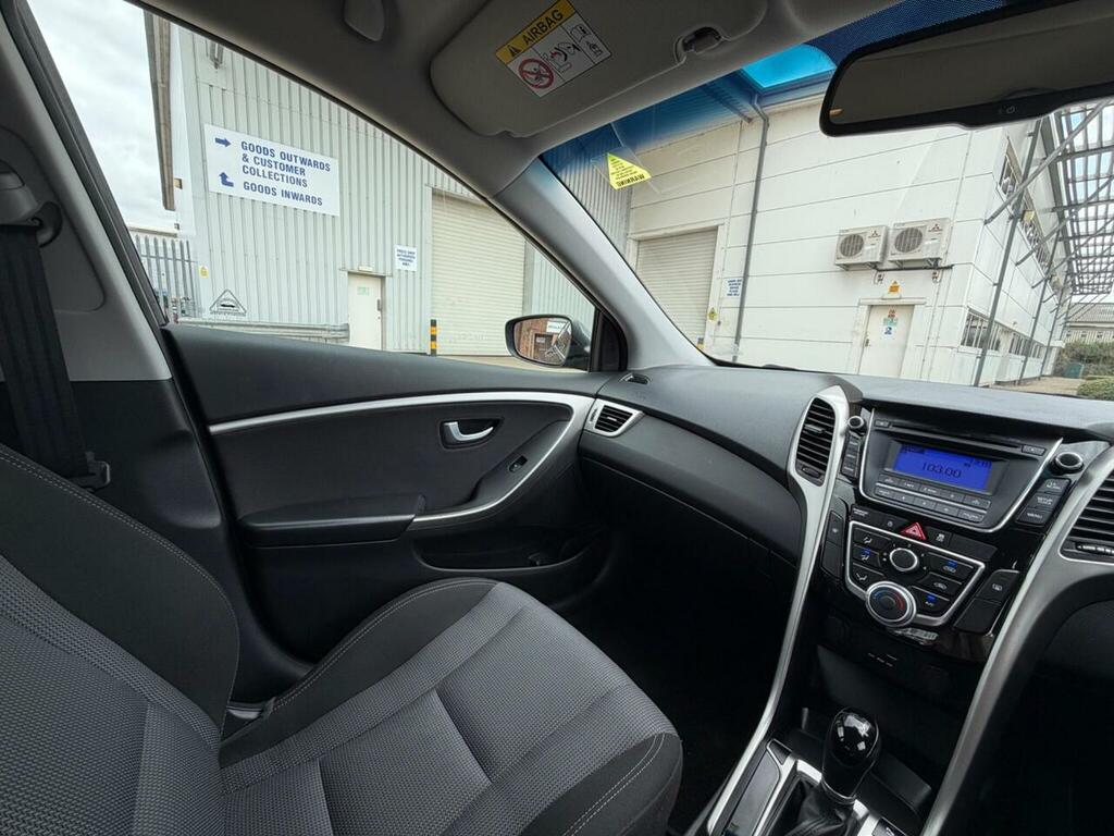Hyundai I30 1.6 Crdi Blue Drive Premium Tourer Euro 6 Ss Blue #42