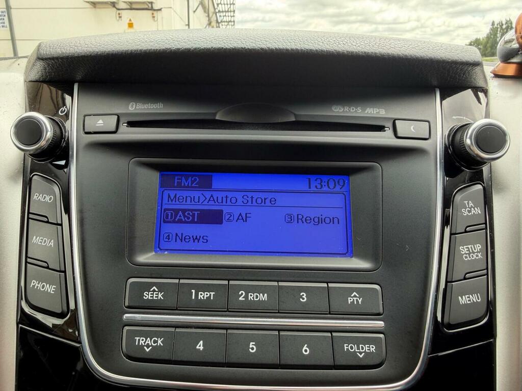 Hyundai I30 1.6 Crdi Blue Drive Premium Tourer Euro 6 Ss Blue #44