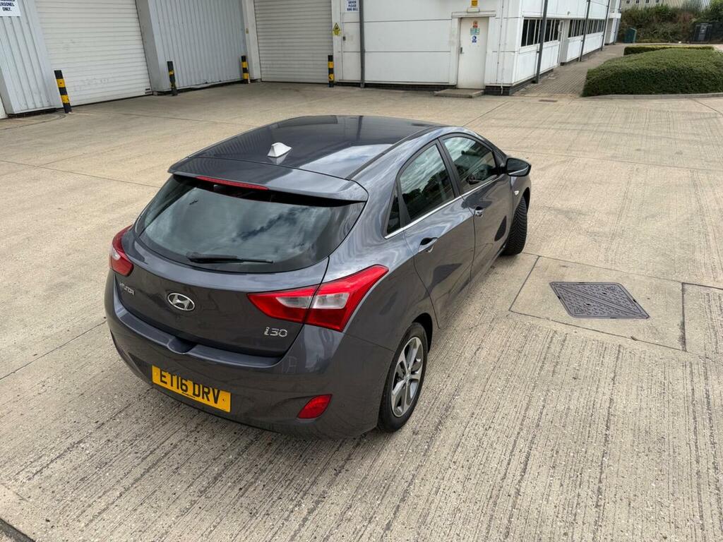 Hyundai I30 1.6 Crdi Blue Drive Premium Tourer Euro 6 Ss Blue #15