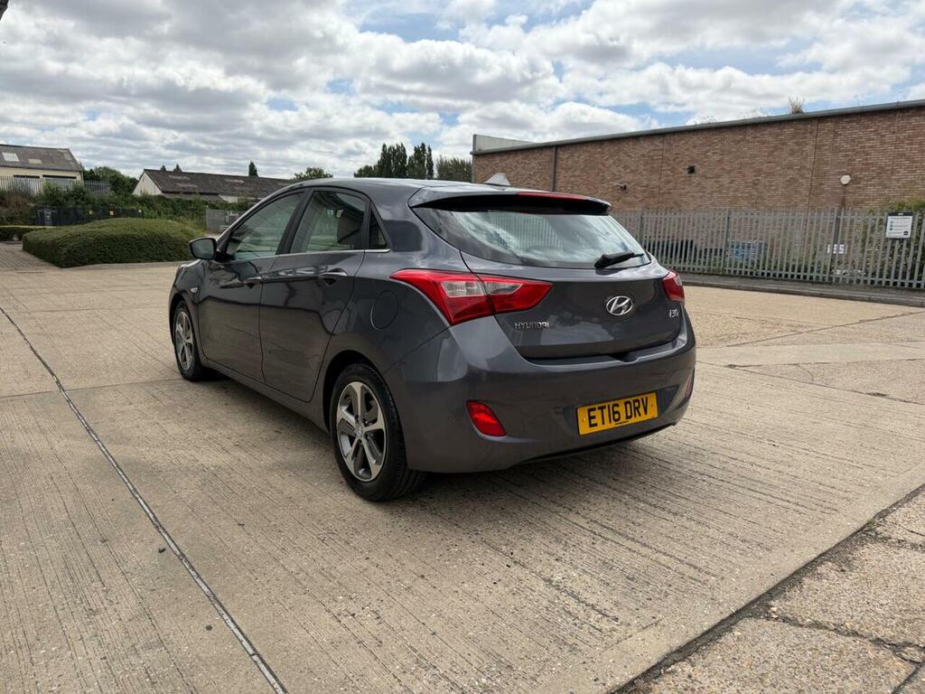 Hyundai I30 1.6 Crdi Blue Drive Premium Tourer Euro 6 Ss Blue #17