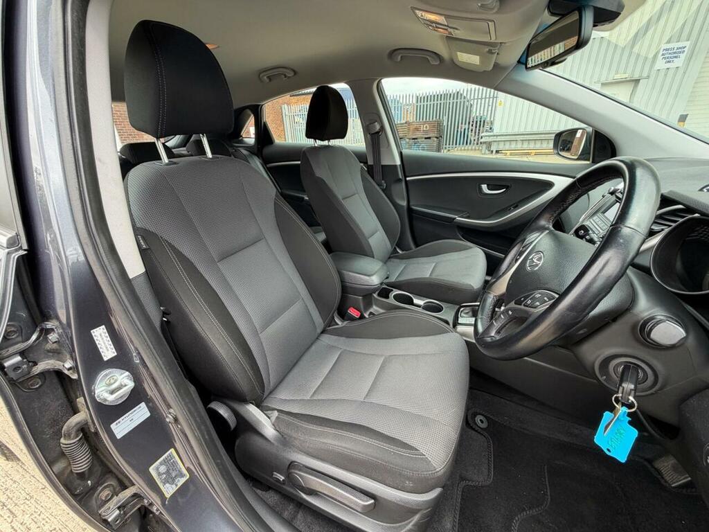 Hyundai I30 1.6 Crdi Blue Drive Premium Tourer Euro 6 Ss Blue #35