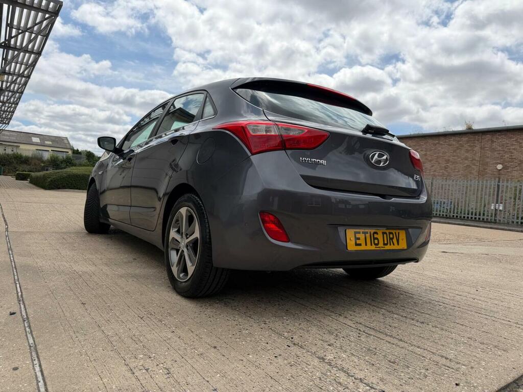 Hyundai I30 1.6 Crdi Blue Drive Premium Tourer Euro 6 Ss Blue #9